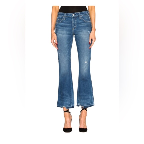 AMO Jane Cropped Flare Jean in Old School - Picture 2 of 9